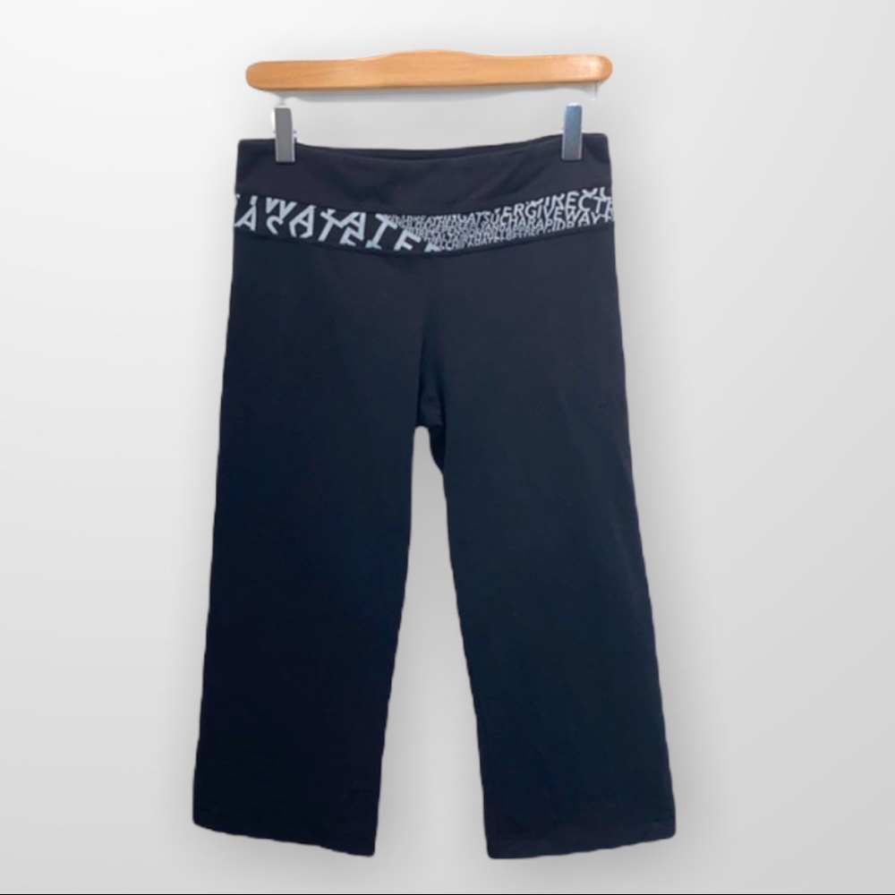 LULULEMON Groove Crops Black Size 6